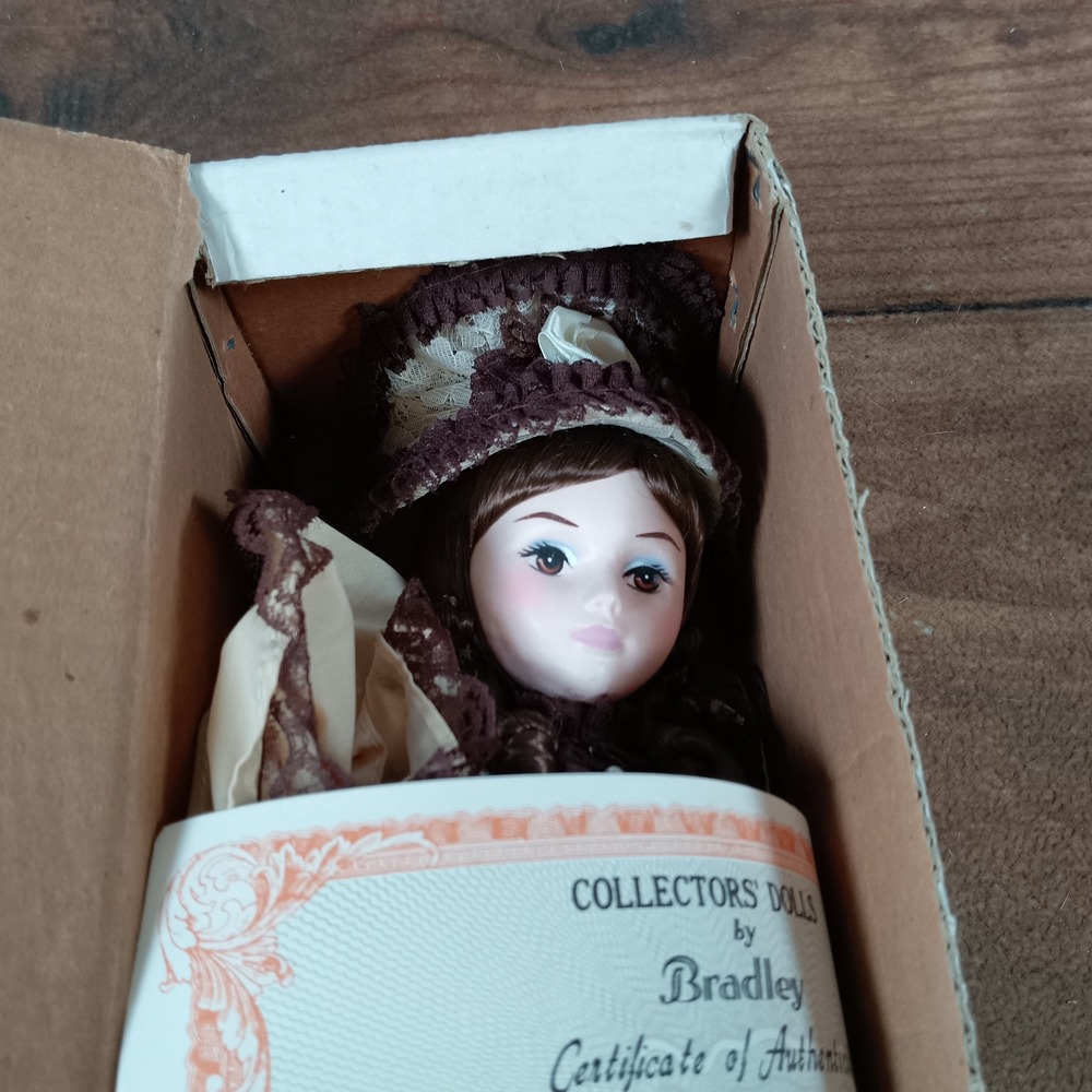 Bradley Collectors Doll Connie Decorative Collectors Doll In Box - Picture 2 of 6